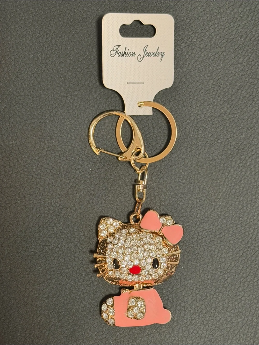 New Fashion Jewelry Rhinestone Gold-tone Cat Keychain Charm with Pink Bow